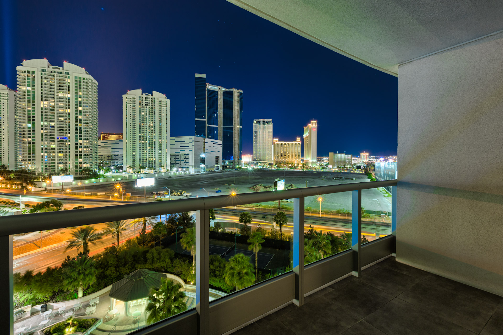 LAS VEGAS LUXURY REAL ESTATE MARKET TRENDS: WHAT’S HOT?